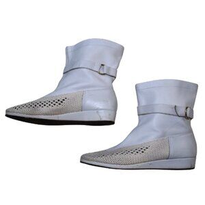 Charles Jourdan VTG 80s White Leather Crochet Ankle Boots Women’s Size 8.5